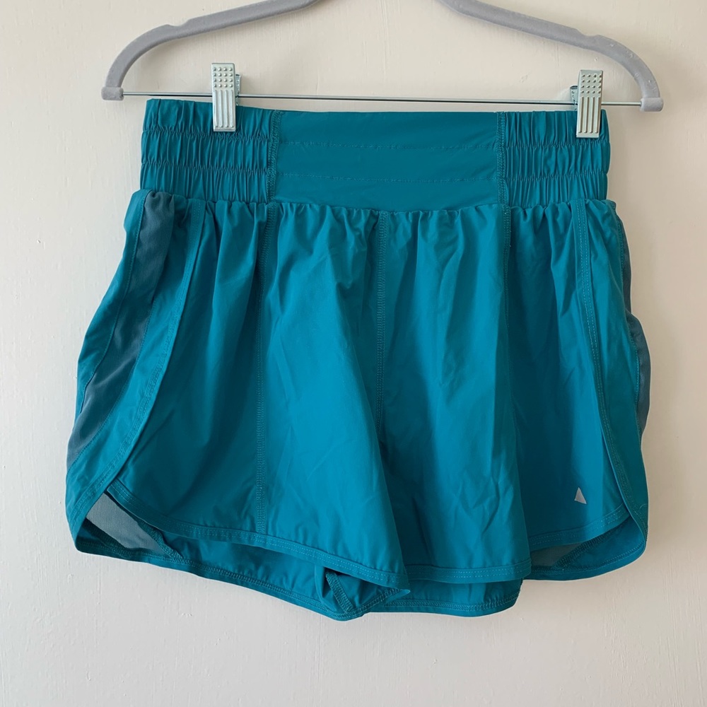 Balance Athletica Breeze Shorts-M